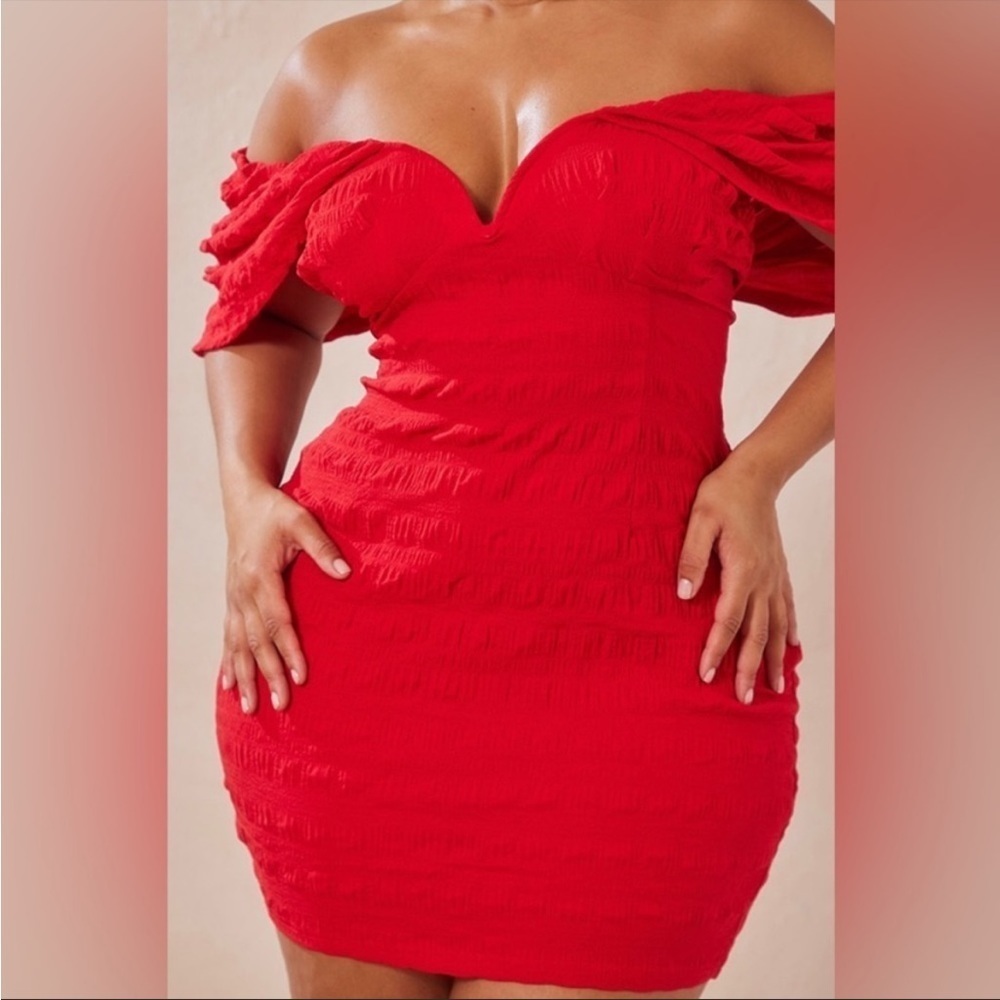 PrettyLittleThing Plus Red Textured V Bar Bodycon Dress Size 12 NWT